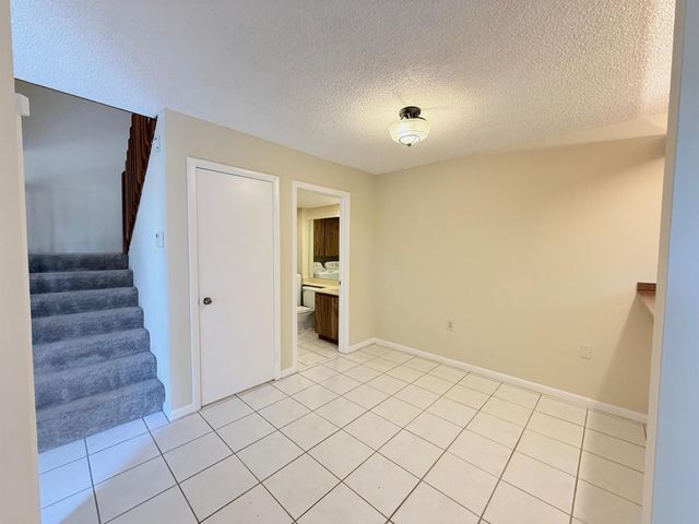 810 8th Way, West Palm Beach, FL 33407