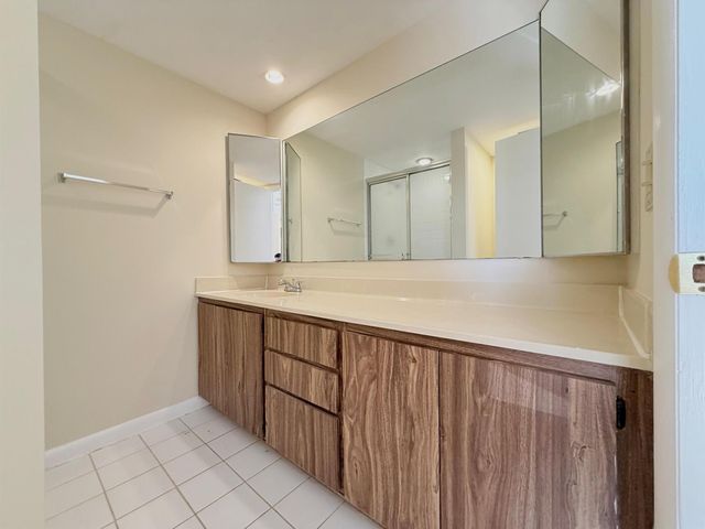 810 8th Way, West Palm Beach, FL 33407