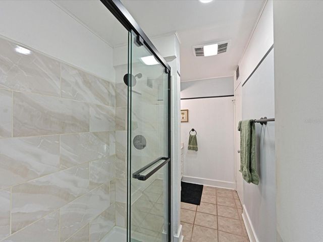 3563 LAKE BAYSHORE DRIVE J206, Bradenton, FL 34205