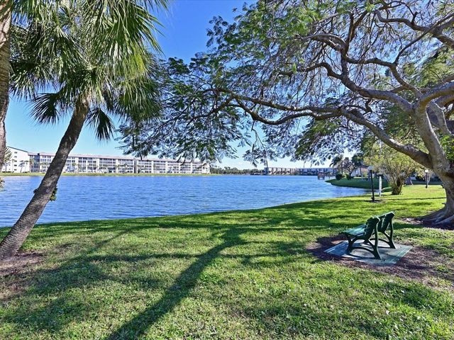 3563 LAKE BAYSHORE DRIVE J206, Bradenton, FL 34205
