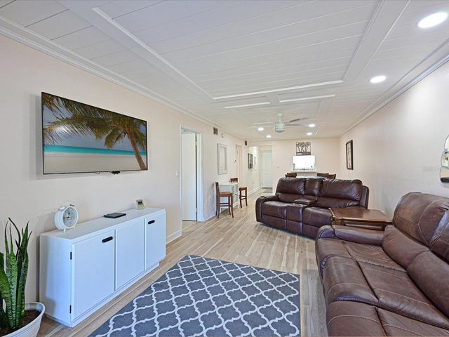 3563 LAKE BAYSHORE DRIVE J206, Bradenton, FL 34205