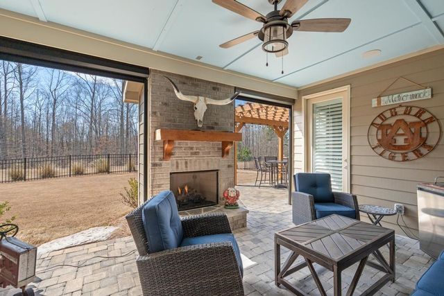 111 Red Maple Drive, Peachtree City, GA 30269