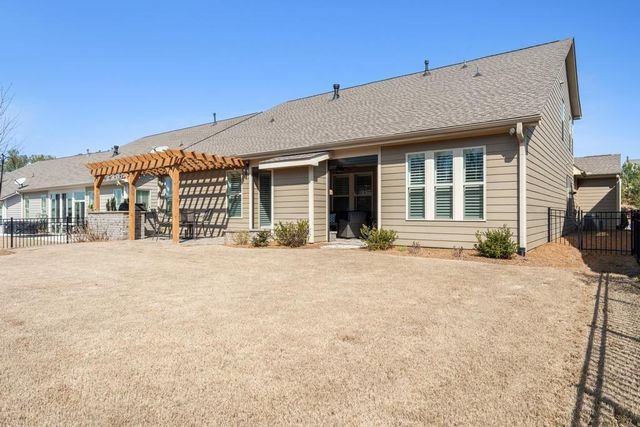 111 Red Maple Drive, Peachtree City, GA 30269