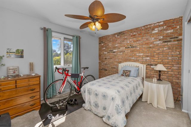 N17W5347 Garfield COURT, Cedarburg, WI 53012