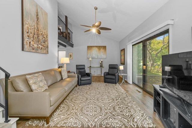 N17W5347 Garfield COURT, Cedarburg, WI 53012