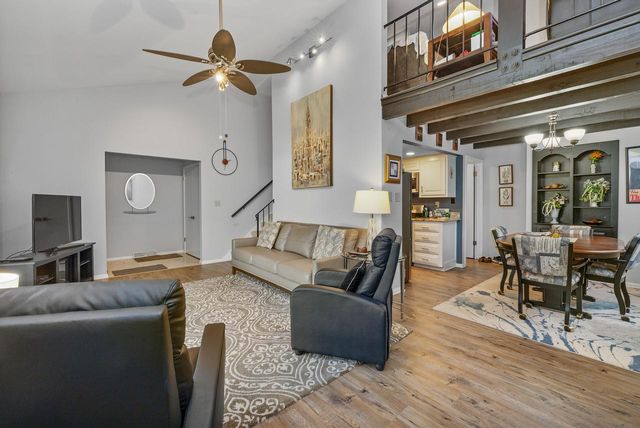 N17W5347 Garfield COURT, Cedarburg, WI 53012