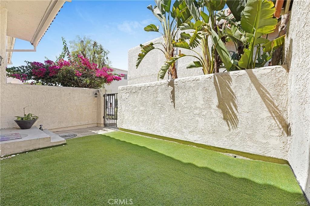 6223 Nita, Woodland Hills, CA 91367 — photo 2
