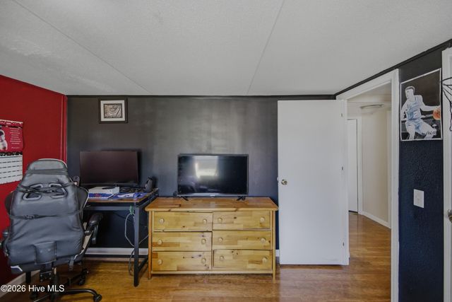 233 Castlebury Lane, Hubert, NC 28539