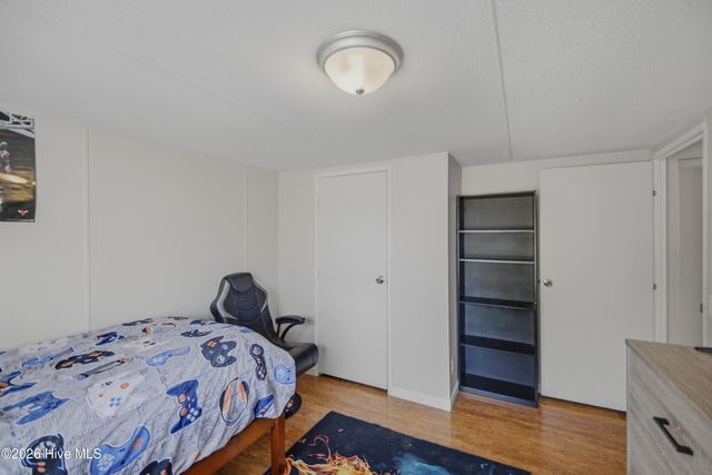 233 Castlebury Lane, Hubert, NC 28539