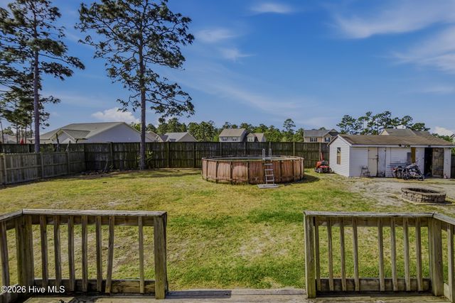 233 Castlebury Lane, Hubert, NC 28539