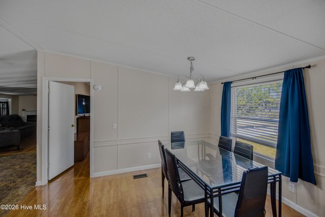 233 Castlebury Lane, Hubert, NC 28539