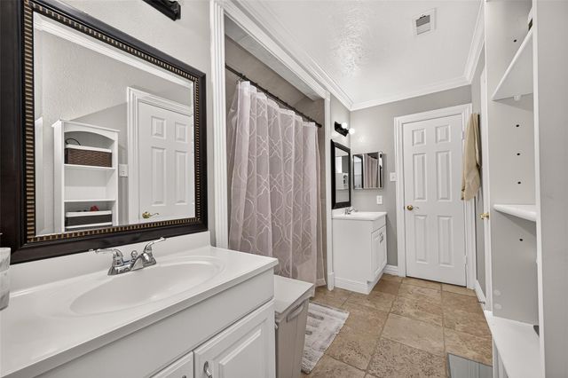 17519 Davenway Drive, Houston, TX 77084