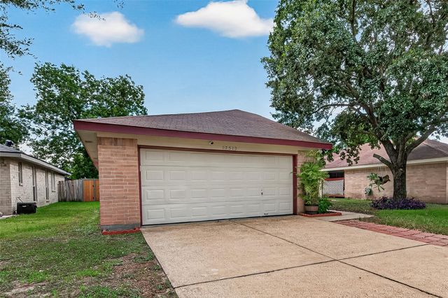 17519 Davenway Drive, Houston, TX 77084