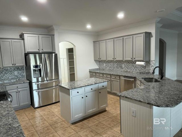 622 Royal Troon Circle, Gulf Shores, AL 36542