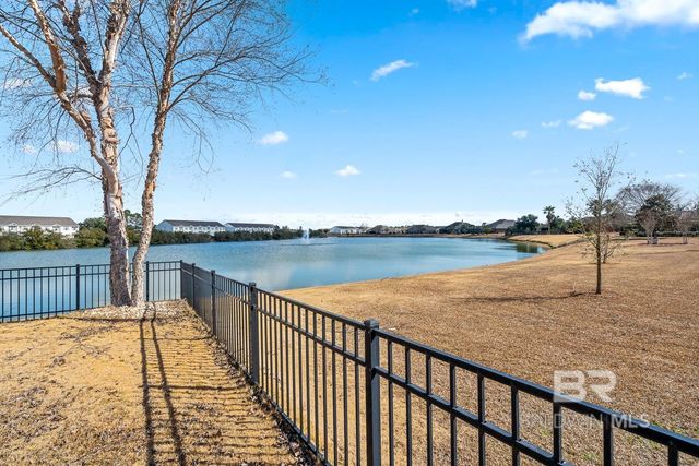 622 Royal Troon Circle, Gulf Shores, AL 36542