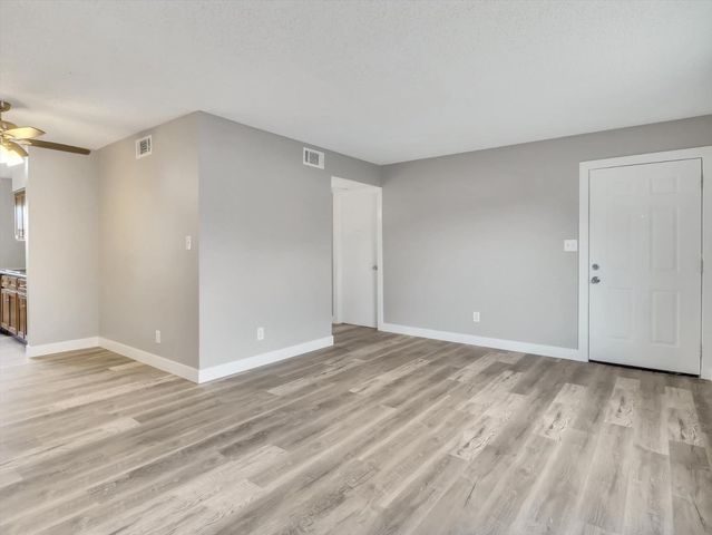 260 W 8th Avenue 124, Mesa, AZ 85210