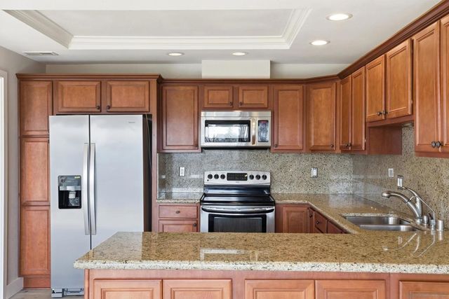6907 Caminito Entrada, San Diego, CA 92119