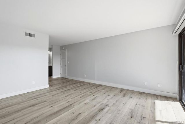 6907 Caminito Entrada, San Diego, CA 92119
