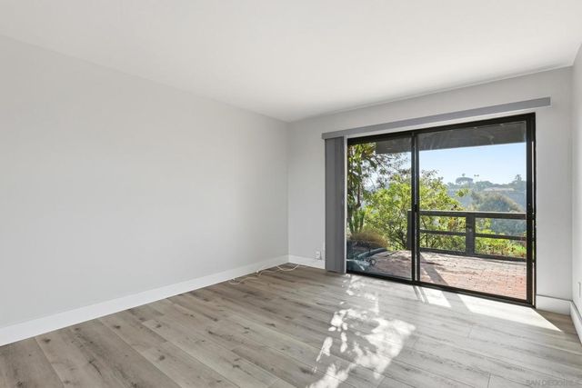 6907 Caminito Entrada, San Diego, CA 92119