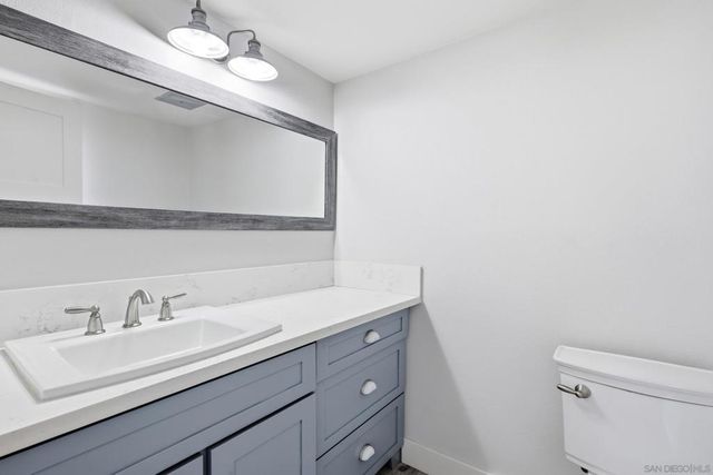 6907 Caminito Entrada, San Diego, CA 92119