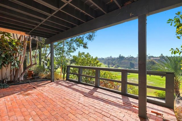 6907 Caminito Entrada, San Diego, CA 92119