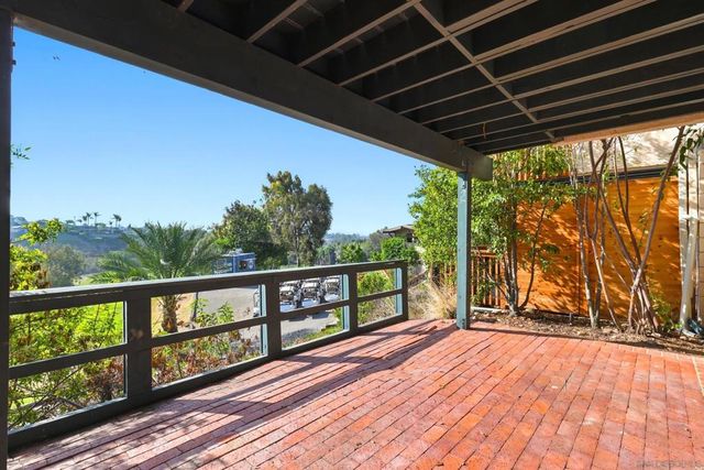 6907 Caminito Entrada, San Diego, CA 92119