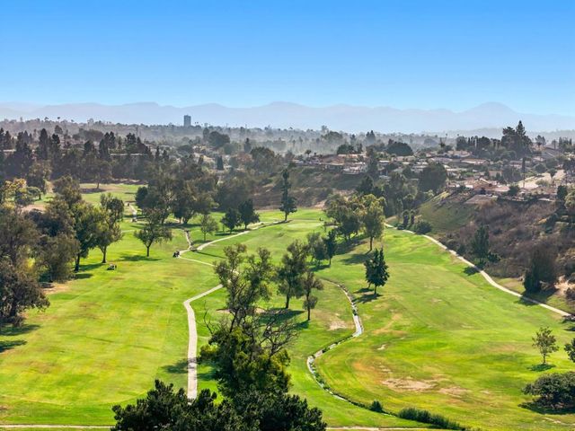 6907 Caminito Entrada, San Diego, CA 92119