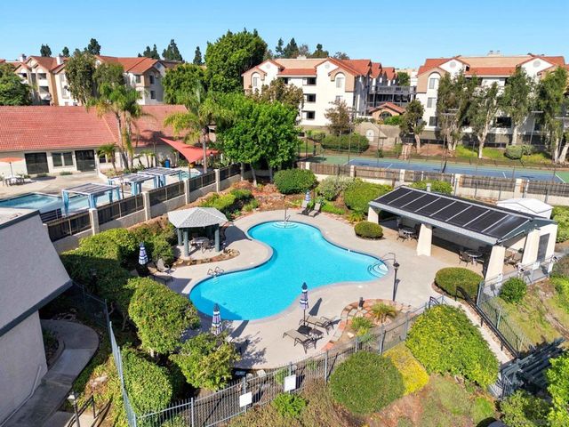 6907 Caminito Entrada, San Diego, CA 92119