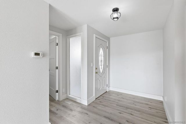6907 Caminito Entrada, San Diego, CA 92119