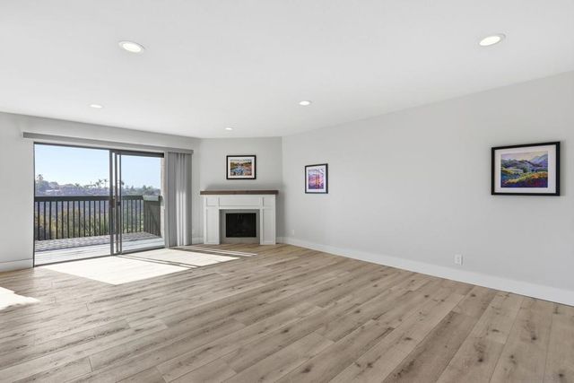 6907 Caminito Entrada, San Diego, CA 92119