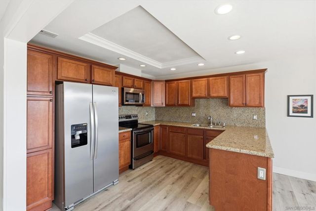 6907 Caminito Entrada, San Diego, CA 92119