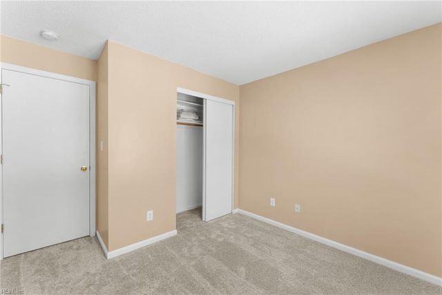 315 Gainsborough SQ, Chesapeake, VA 23320