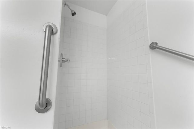 315 Gainsborough SQ, Chesapeake, VA 23320