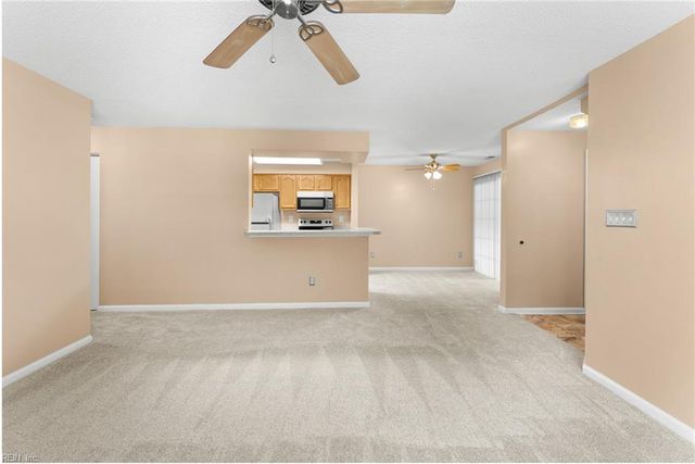 315 Gainsborough SQ, Chesapeake, VA 23320