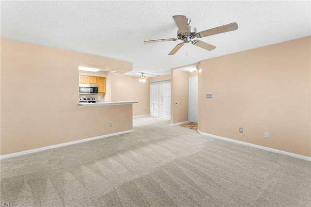 315 Gainsborough SQ, Chesapeake, VA 23320