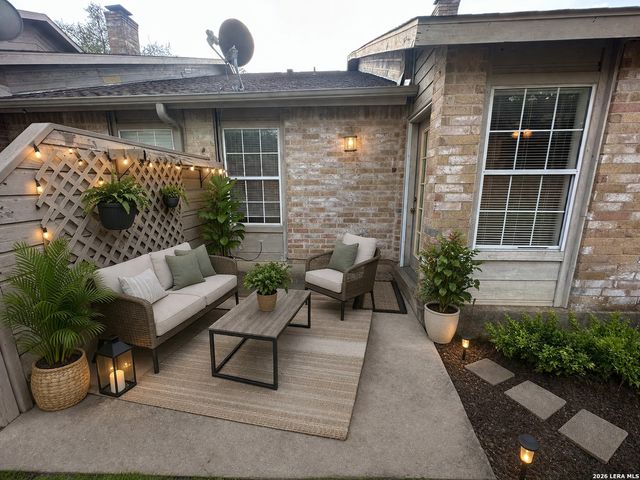 62 Oak Villa Rd F2, Canyon Lake, TX 78133