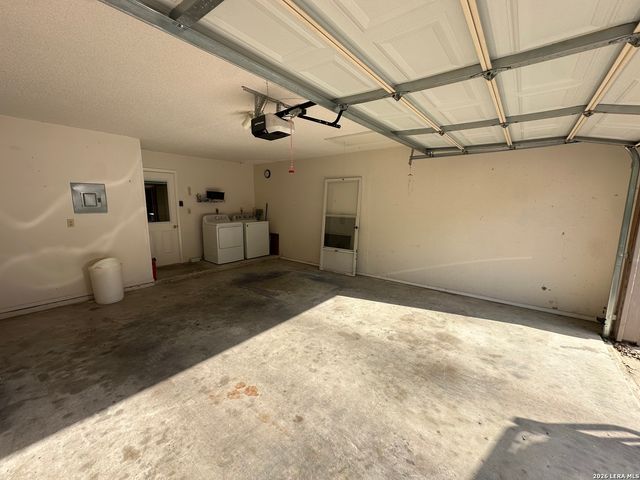 62 Oak Villa Rd F2, Canyon Lake, TX 78133