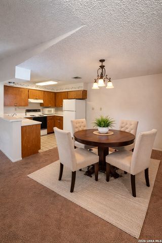 62 Oak Villa Rd F2, Canyon Lake, TX 78133