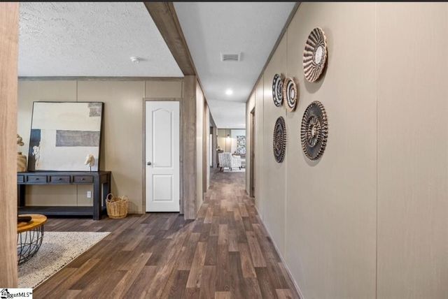 2578 John Dodd Road, Wellford, SC 29385