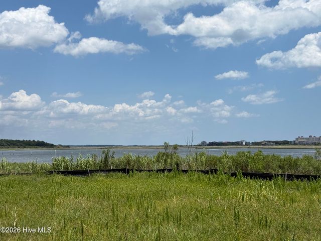 221 Grandview Drive, Sneads Ferry, NC 28460