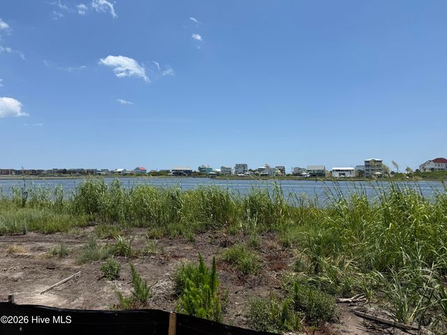 221 Grandview Drive, Sneads Ferry, NC 28460