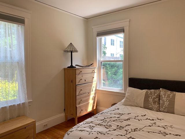 54-56 Farragut Ave. 2, Somerville, MA 02144