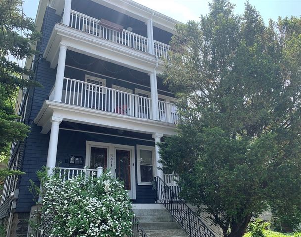 54-56 Farragut Ave. 2, Somerville, MA 02144