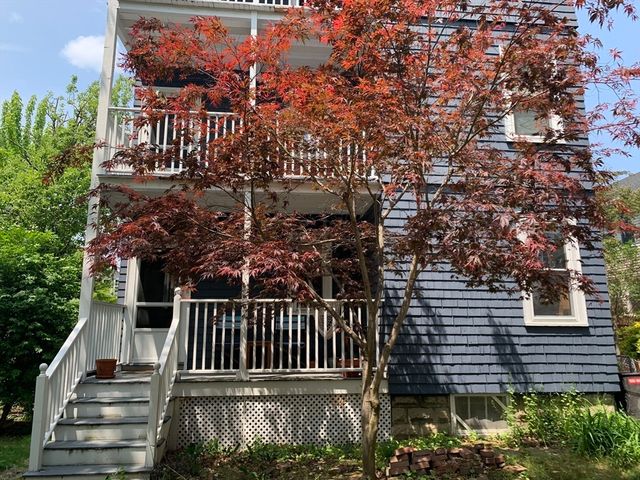 54-56 Farragut Ave. 2, Somerville, MA 02144