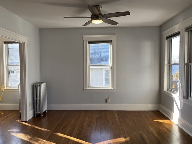 54-56 Farragut Ave. 2, Somerville, MA 02144