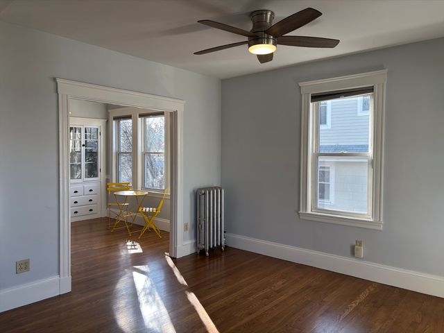 54-56 Farragut Ave. 2, Somerville, MA 02144