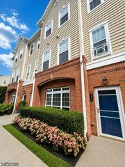 1112 Hamilton St, Belleville Twp., NJ 07109