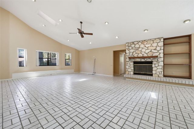 2408 NW 14TH PLACE, Gainesville, FL 32605