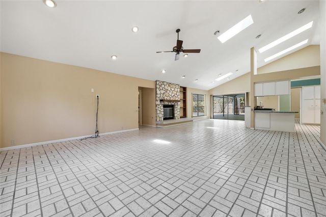 2408 NW 14TH PLACE, Gainesville, FL 32605