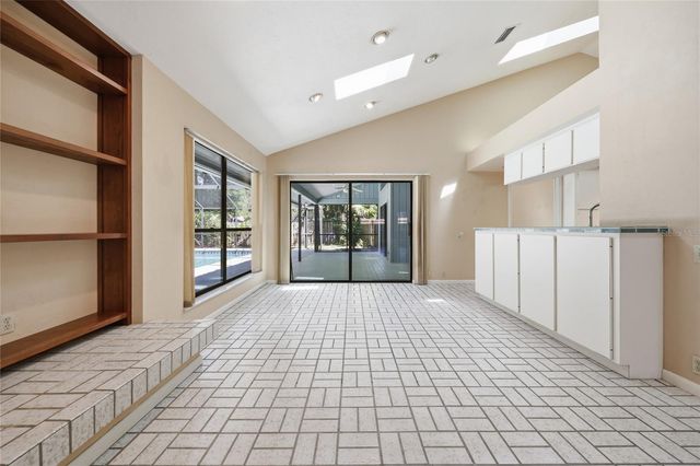 2408 NW 14TH PLACE, Gainesville, FL 32605